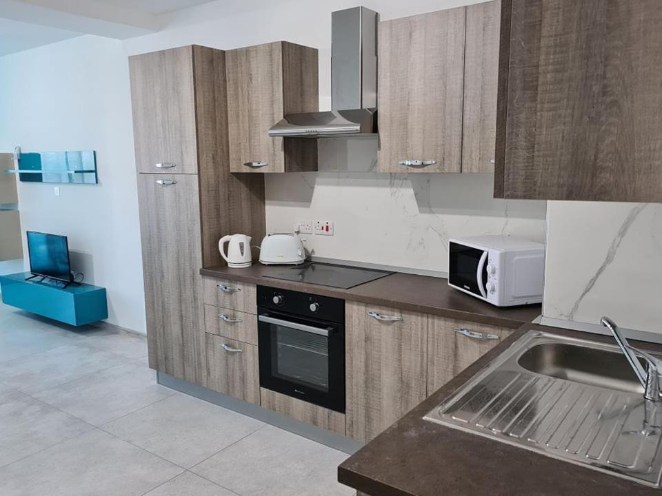 St Julians Bay Sea Front Apartments San Giuliano Esterno foto