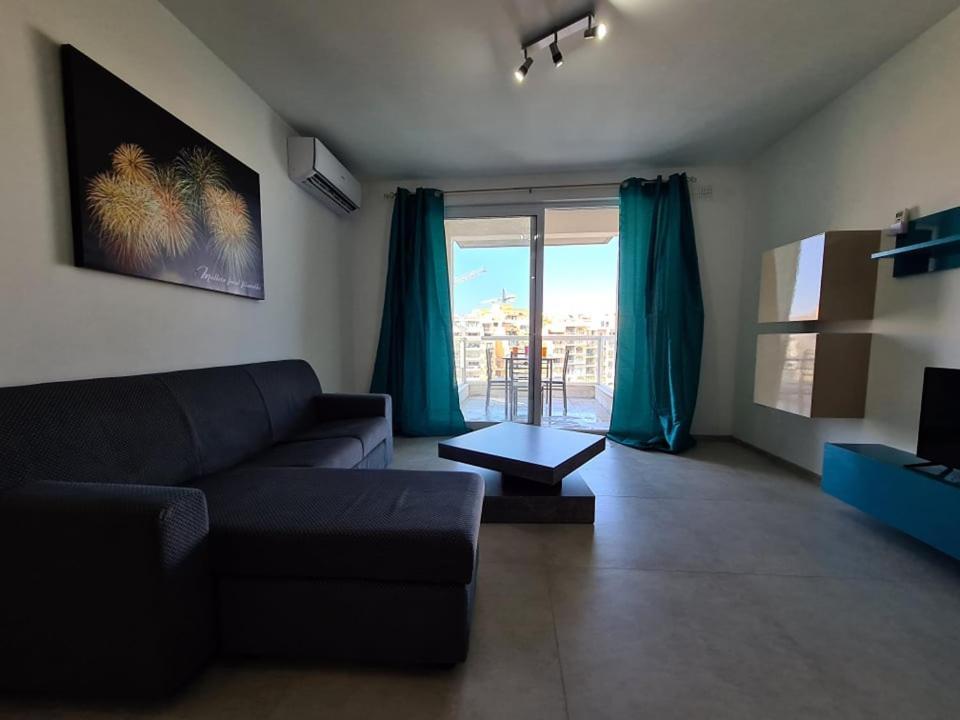 St Julians Bay Sea Front Apartments San Giuliano Esterno foto