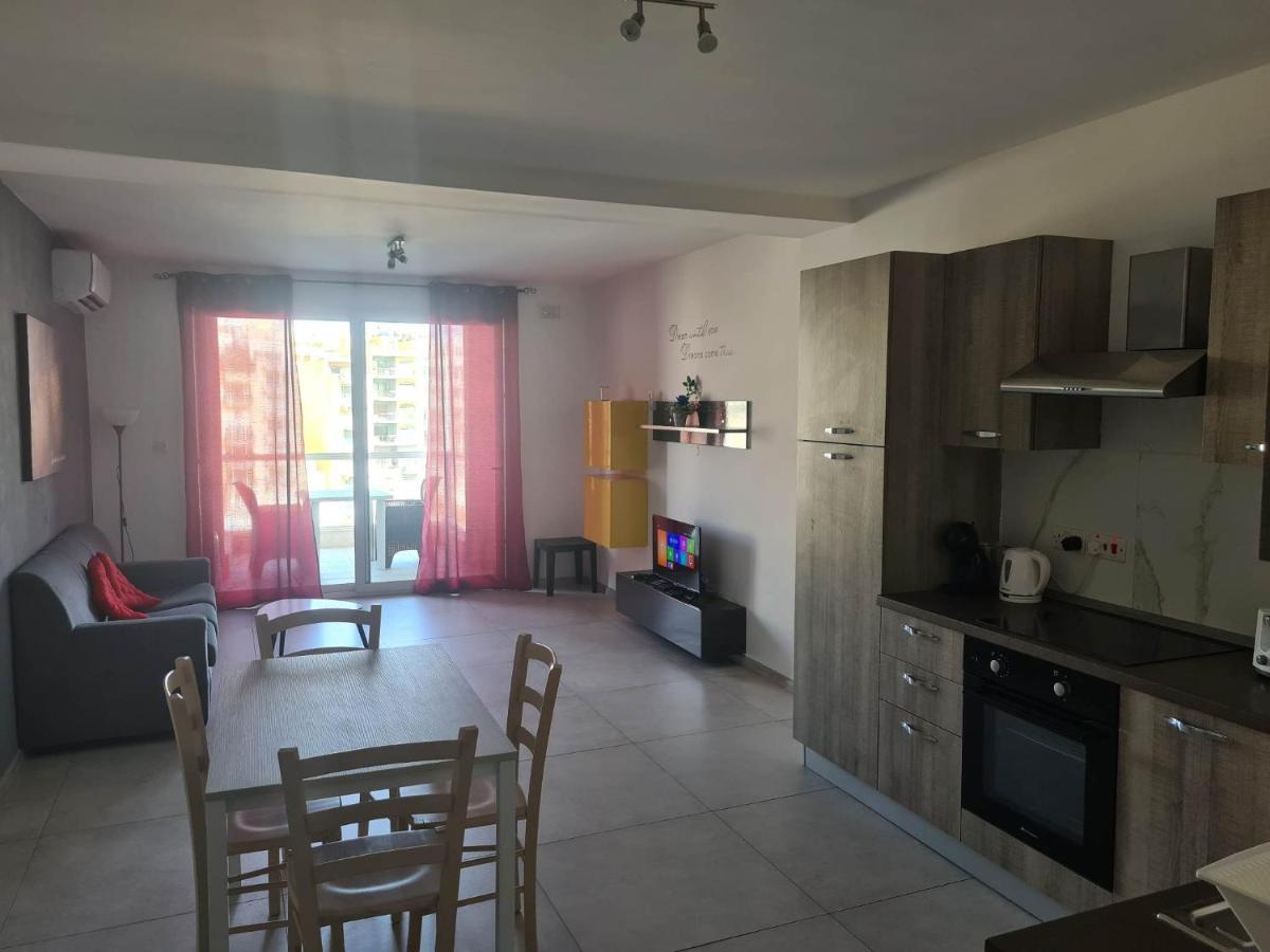 St Julians Bay Sea Front Apartments San Giuliano Esterno foto
